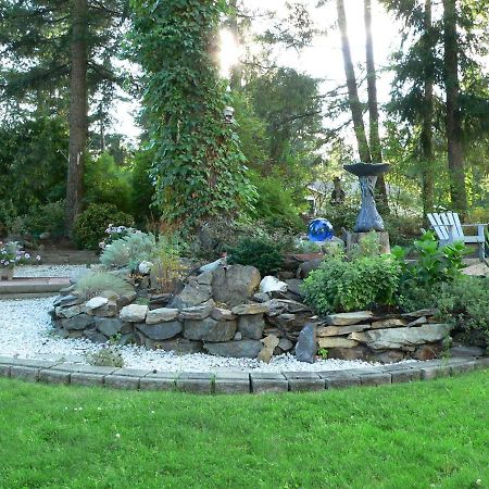 Stoneshire Guesthouse Clearwater Bagian luar foto
