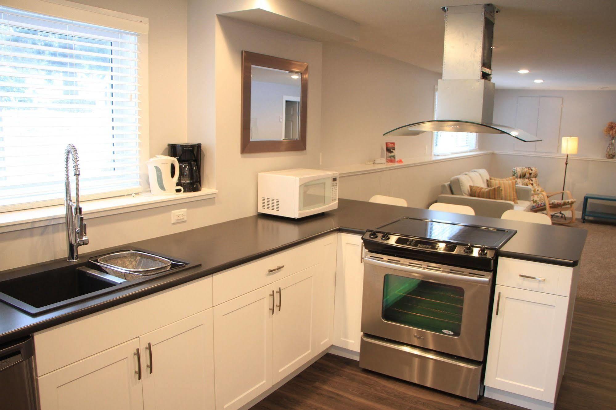 Stoneshire Guesthouse Clearwater Bagian luar foto
